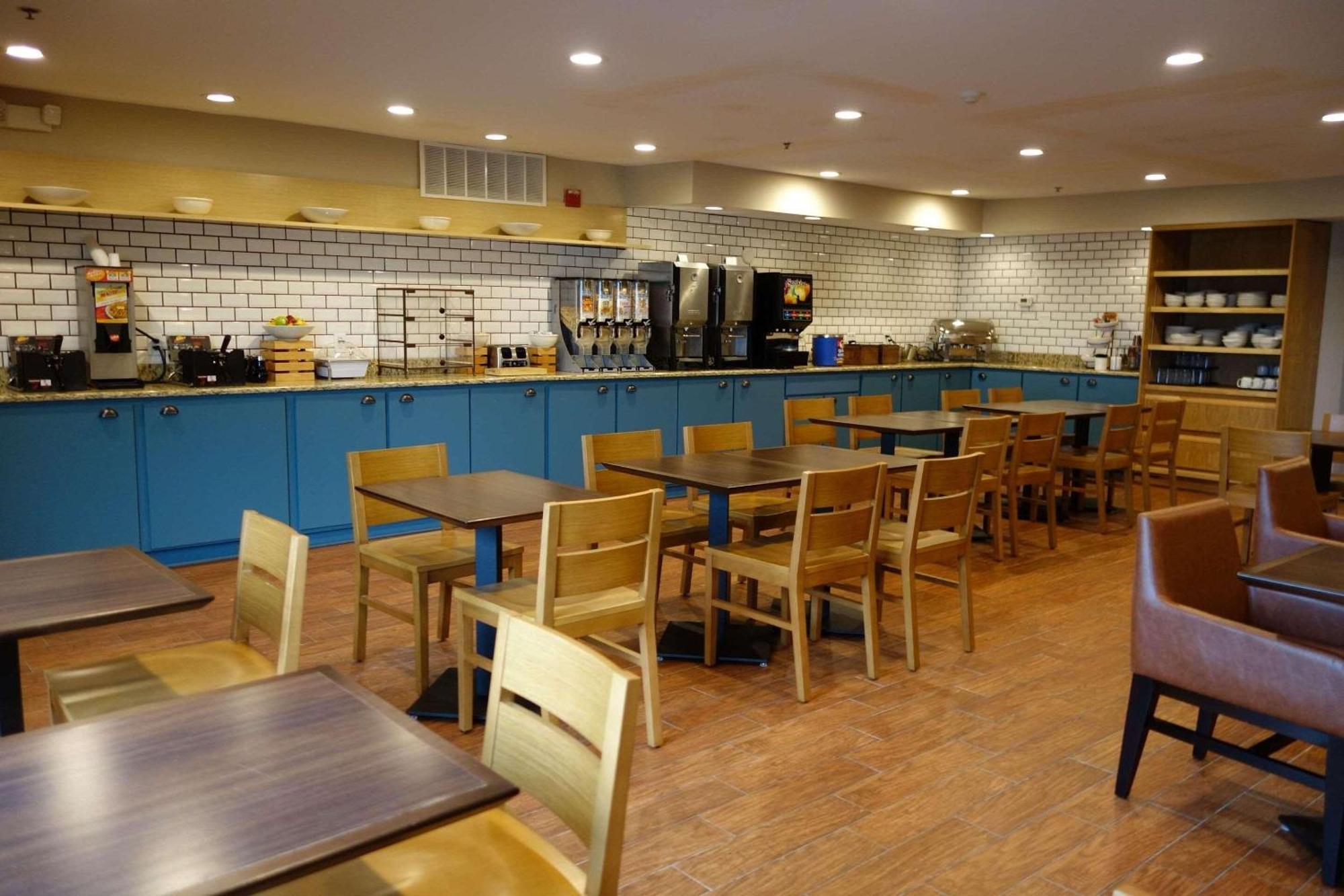 Country Inn & Suites By Radisson, Ames, Ia Buitenkant foto